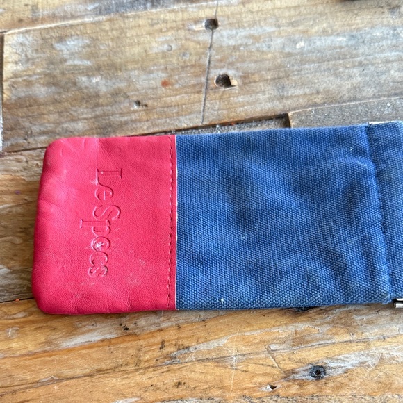 Le Specs Red and Navy Case - Picture 2 of 4